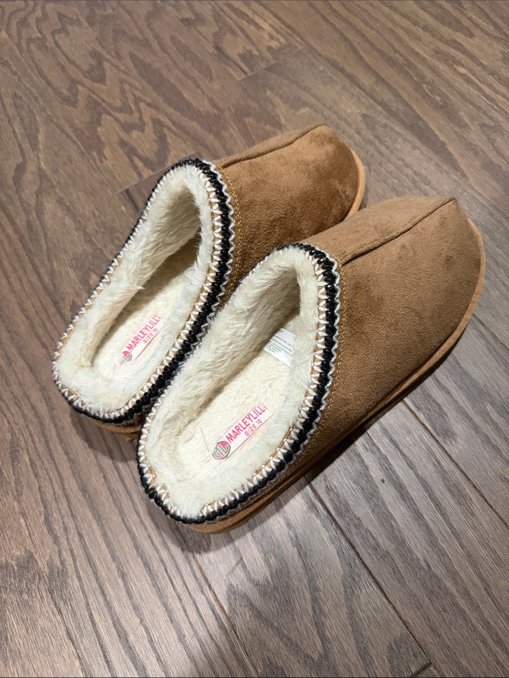 MarleyLilly Women's Tan Fleece-Lined Slip-On Slippers